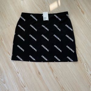 “Original” fitted mini skirt